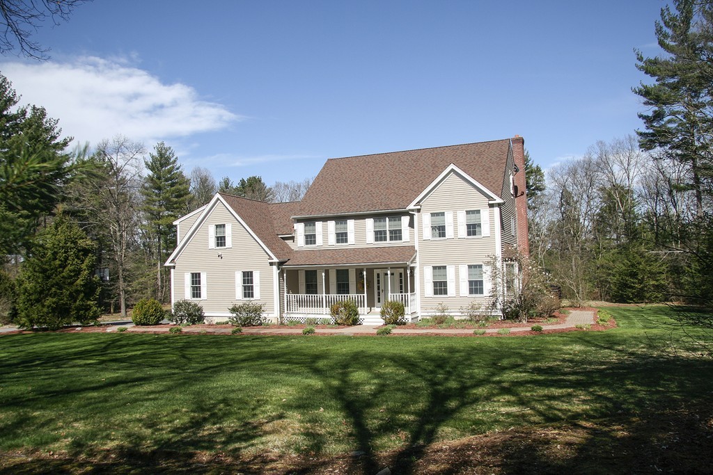 9 Maynard Road Berlin, MA 01503 - Photo 2 of 30 Gallery Image 2