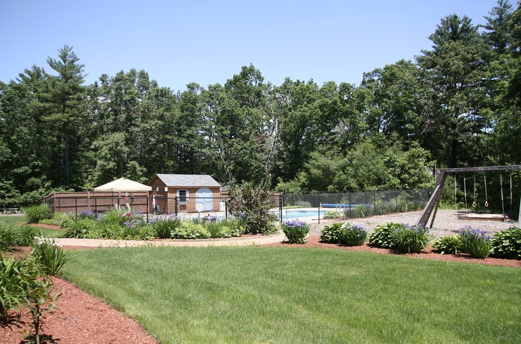 9 Maynard Road Berlin, MA 01503 - Photo 28 of 30 Gallery Image 28