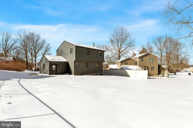 $3,000 | 17 McLaughlin Drive, Doylestown, PA 18901