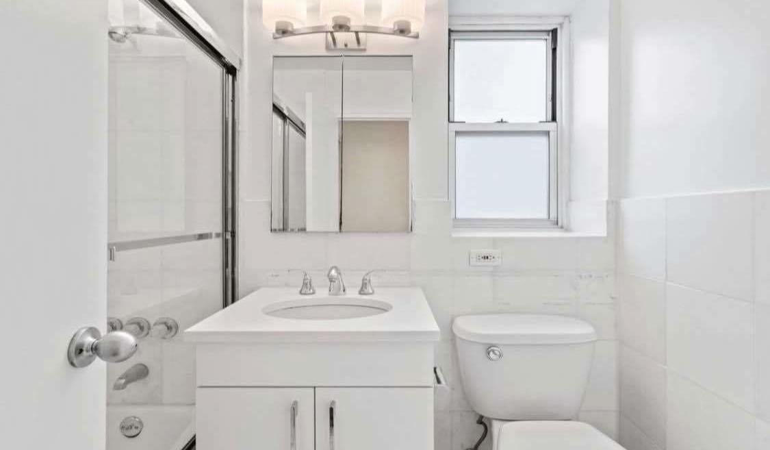 888 8th Avenue, Unit 4R Manhattan, NY 10019 - Photo 11 of 11