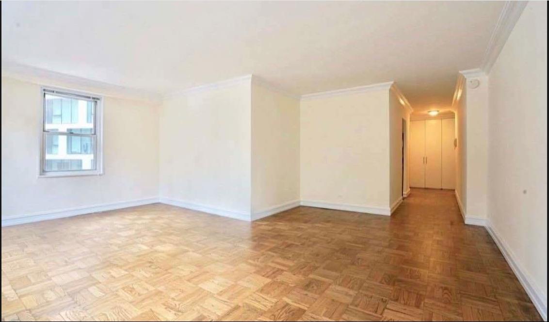 888 8th Avenue, Unit 4R Manhattan, NY 10019 - Photo 7 of 11