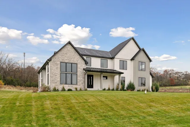 $1,850,000 | 5240 8th Street Southwest, Rochester, MN 55902