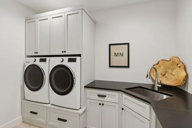 $1,850,000 | 5240 8th Street Southwest, Rochester, MN 55902