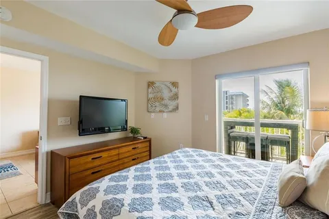 $417,000 | 11605 Gulf Boulevard, Unit 307, St. Petersburg, FL 33706