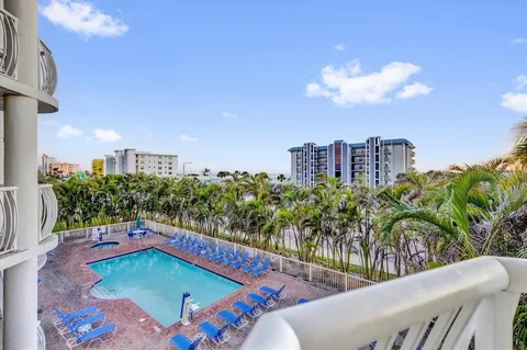 $417,000 | 11605 Gulf Boulevard, Unit 307, St. Petersburg, FL 33706