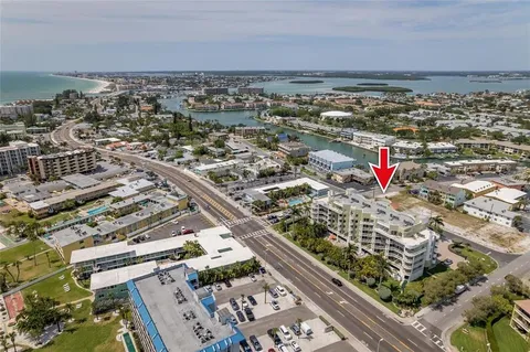 $417,000 | 11605 Gulf Boulevard, Unit 307, St. Petersburg, FL 33706