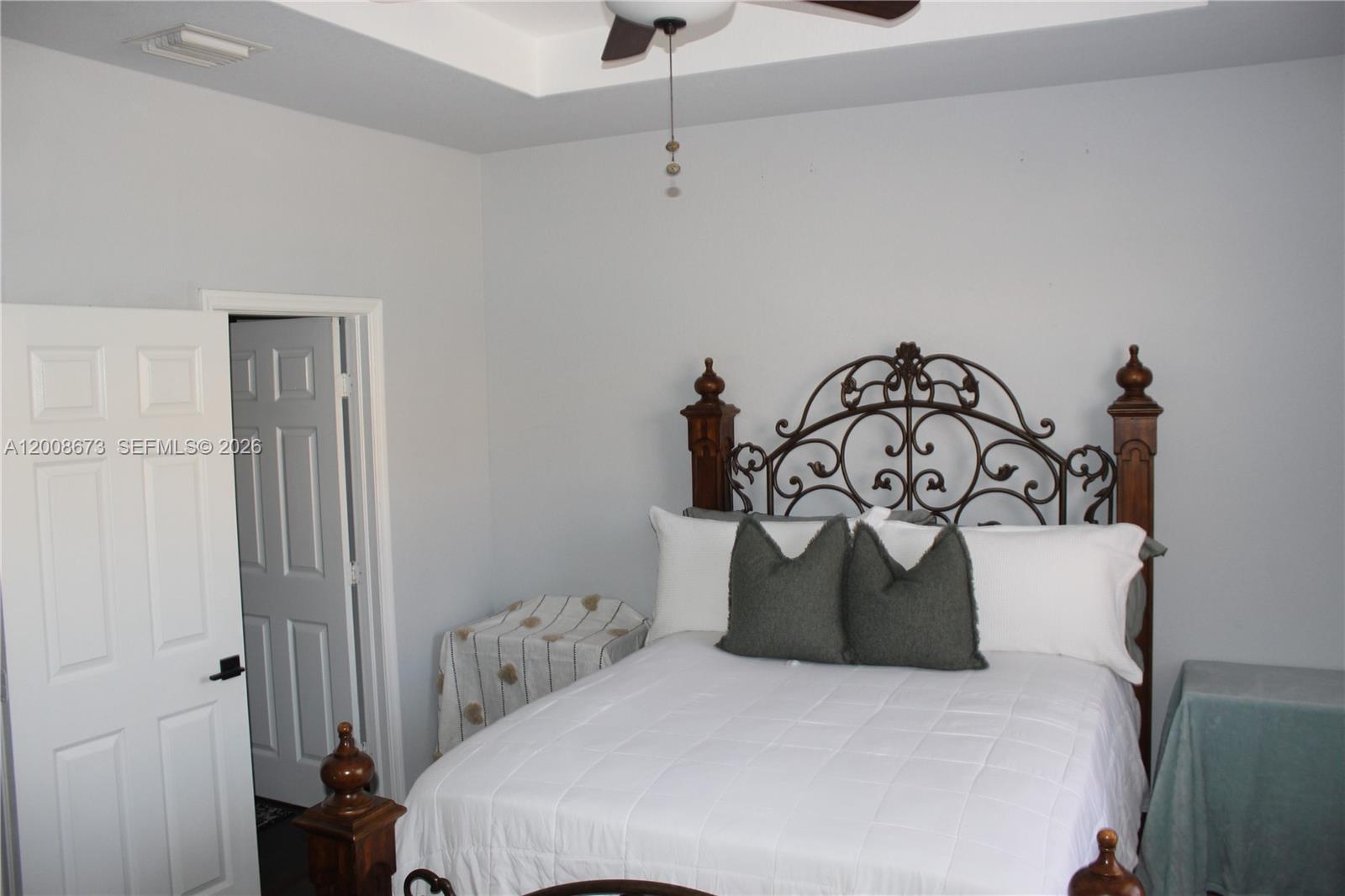3211 Southeast 6th Street Homestead, FL 33033 - Photo 6 of 29