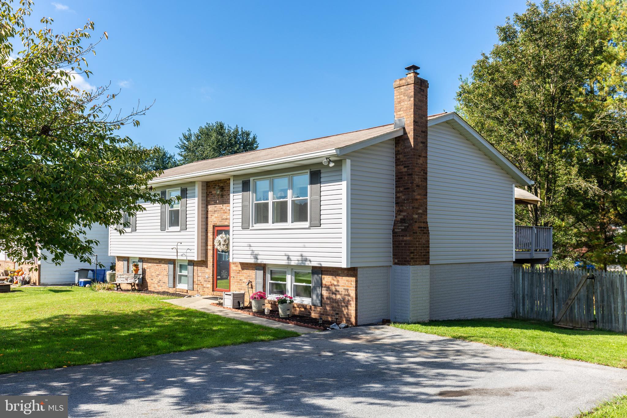 156 Sullivan Road Westminster, MD 21157 - Photo 4 of 45 Gallery Image 4