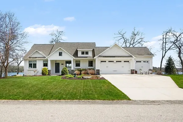 $800,000 | 4950 South Ojibwe, Newaygo, MI 49337