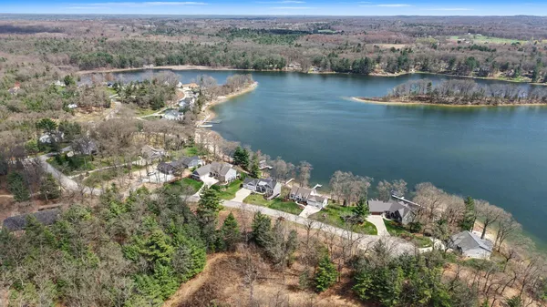 $800,000 | 4950 South Ojibwe, Newaygo, MI 49337