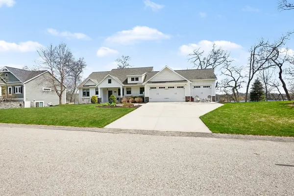 $800,000 | 4950 South Ojibwe, Newaygo, MI 49337