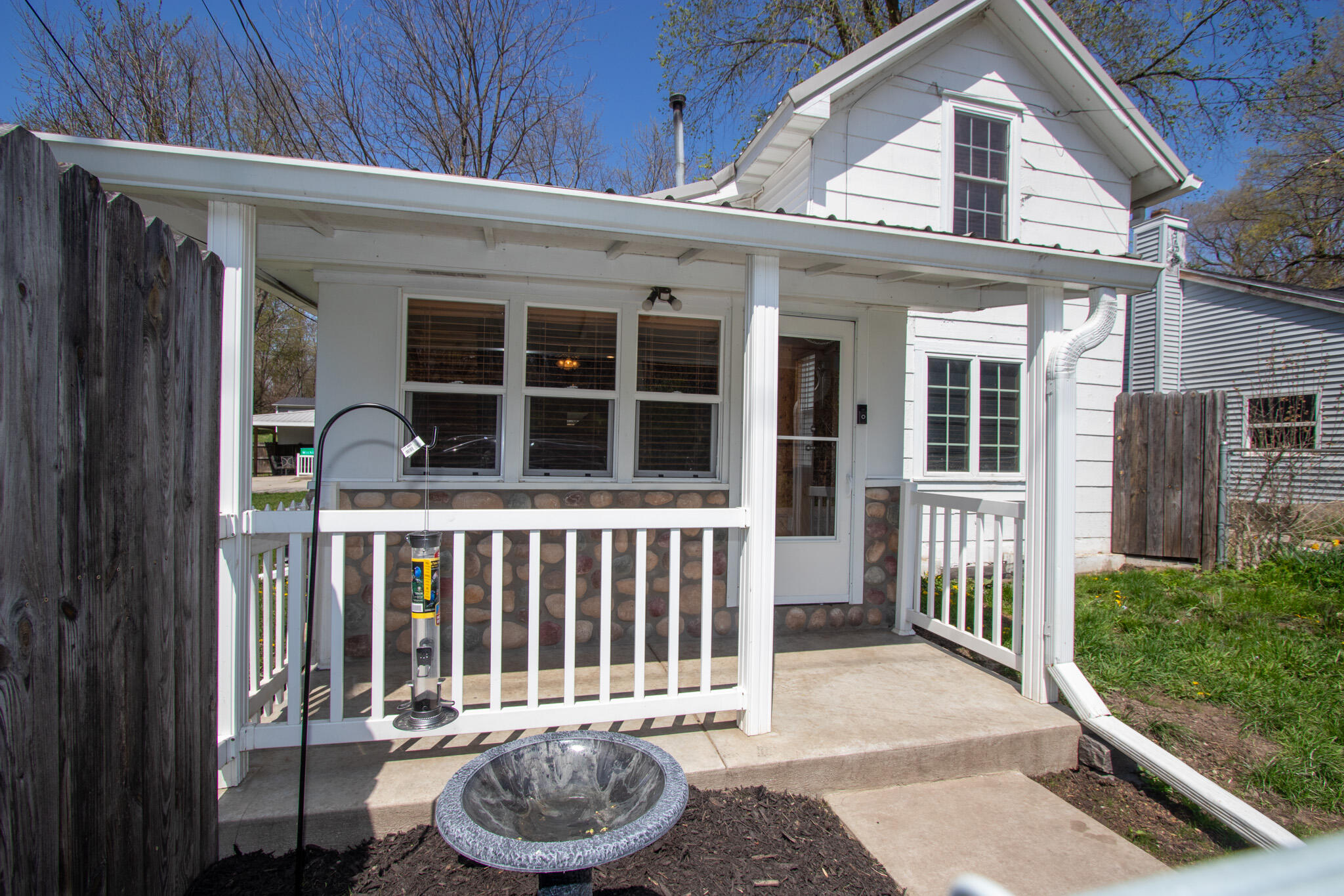 209 West Snyder Road Westville, IN 46391 - Photo 1 of 66 2048x1365