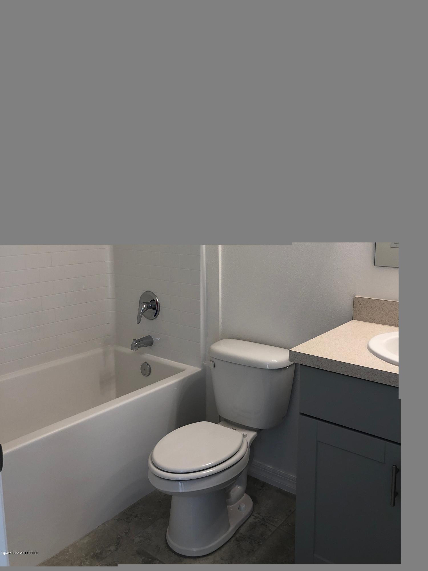1481 Paragon Road Southeast Palm Bay, FL 32909 - Photo 6 of 9 31090799-5e388d1dbd412