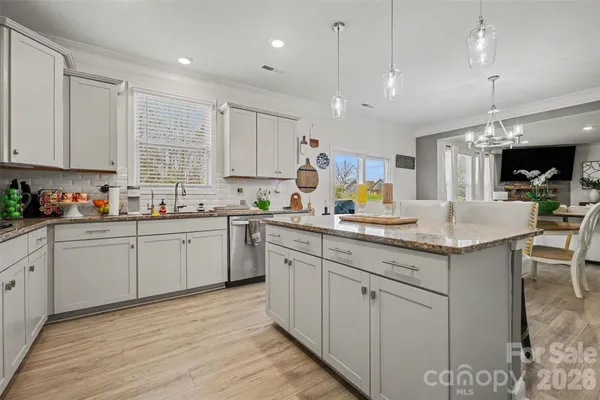 $600,000 | 108 West Northstone Road, Mooresville, NC 28115
