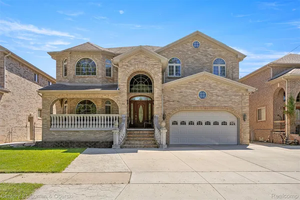 $1,149,900 | 6318 Whitefield Street, Dearborn Heights, MI 48127