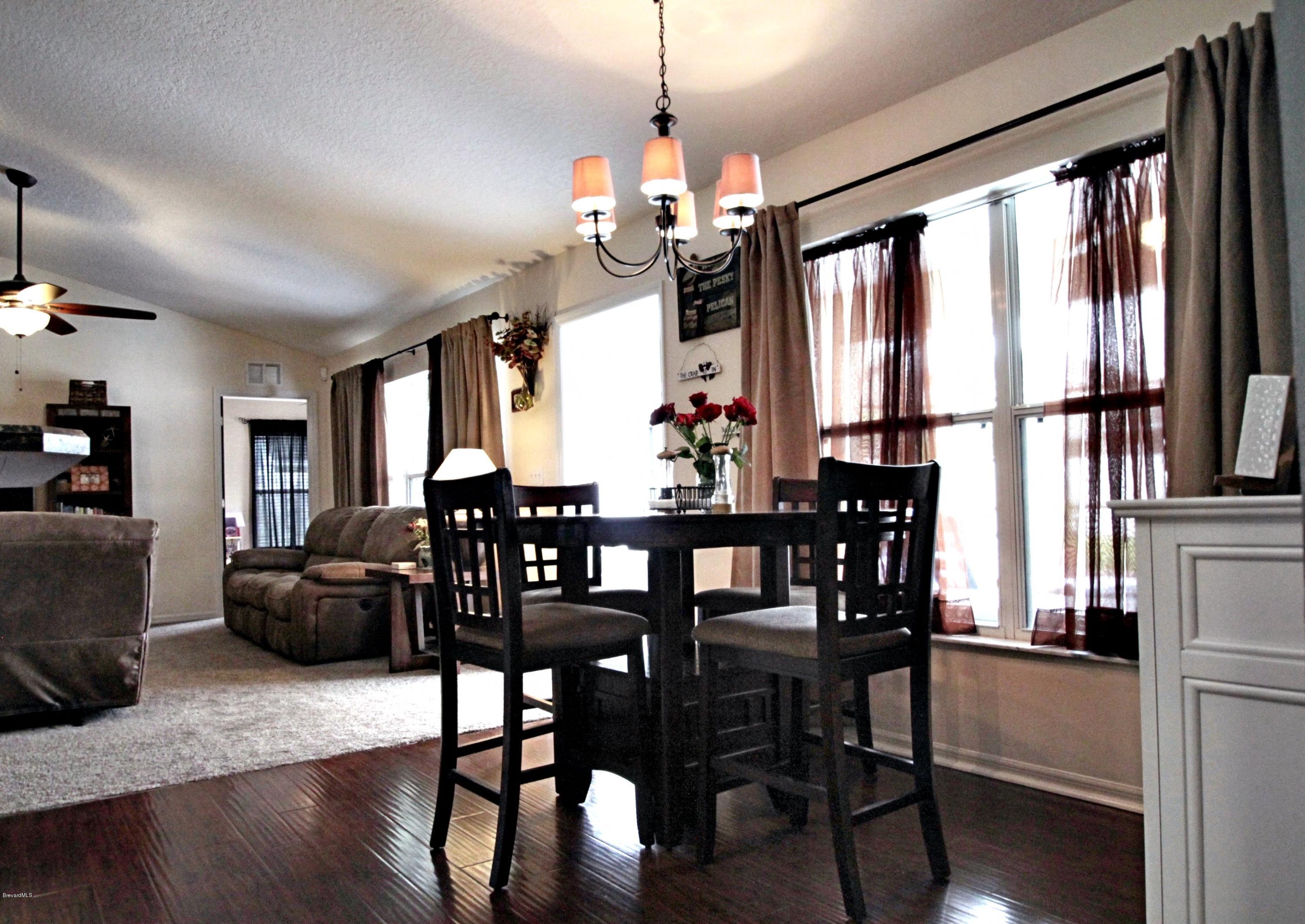 126 Drake Way Sebastian, FL 32958 - Photo 9 of 46 EATINKITCHEN