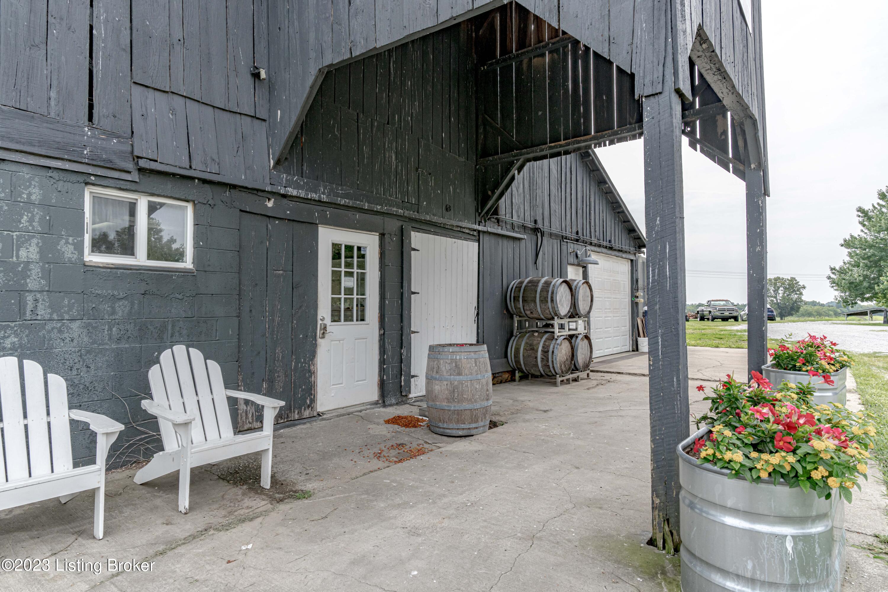 855 Drennon Road New Castle, KY 40050 - Photo 35 of 117 Winery3