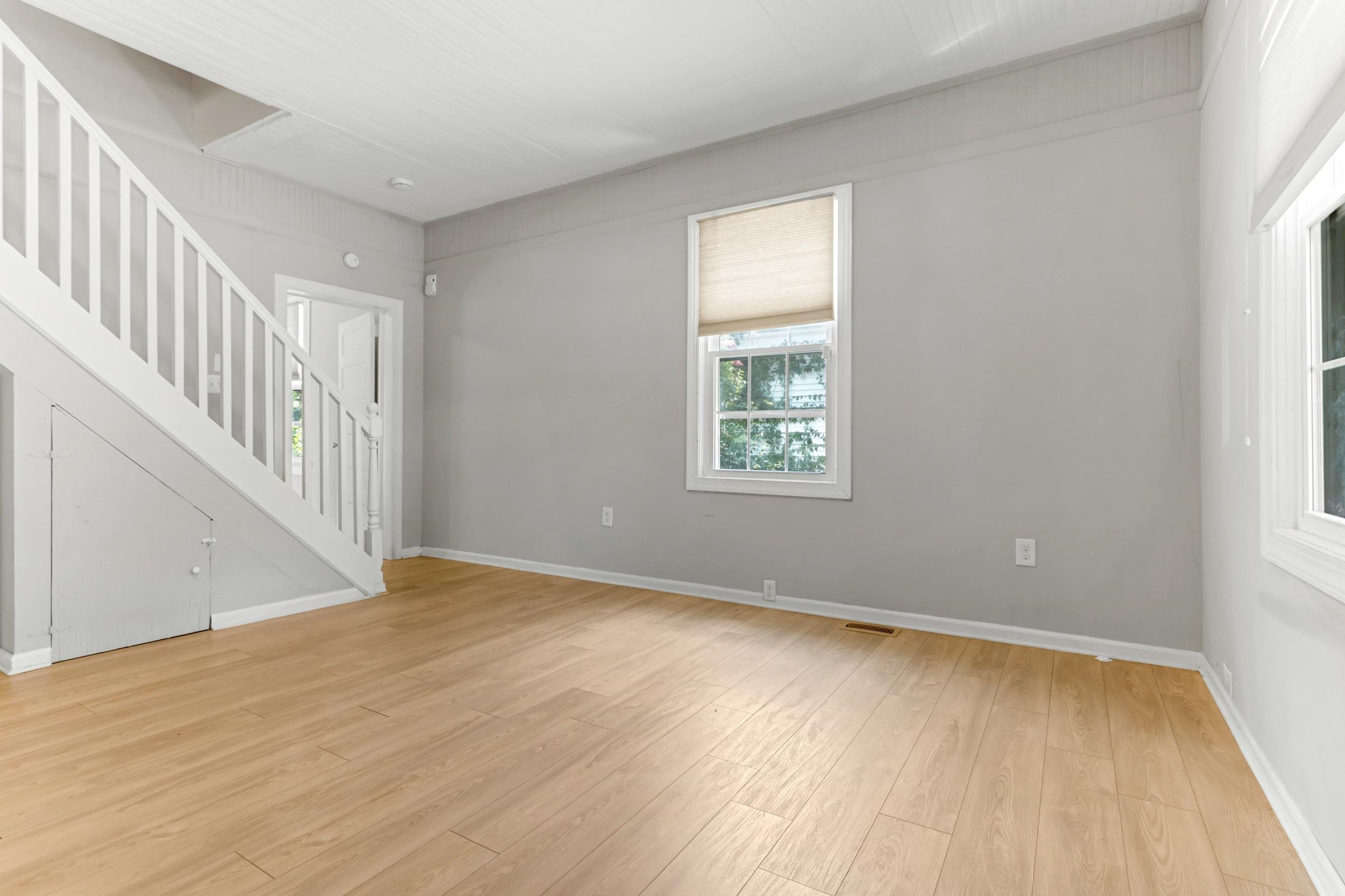 472 Sloan Street Spartanburg, SC 29303 - Photo 4 of 32