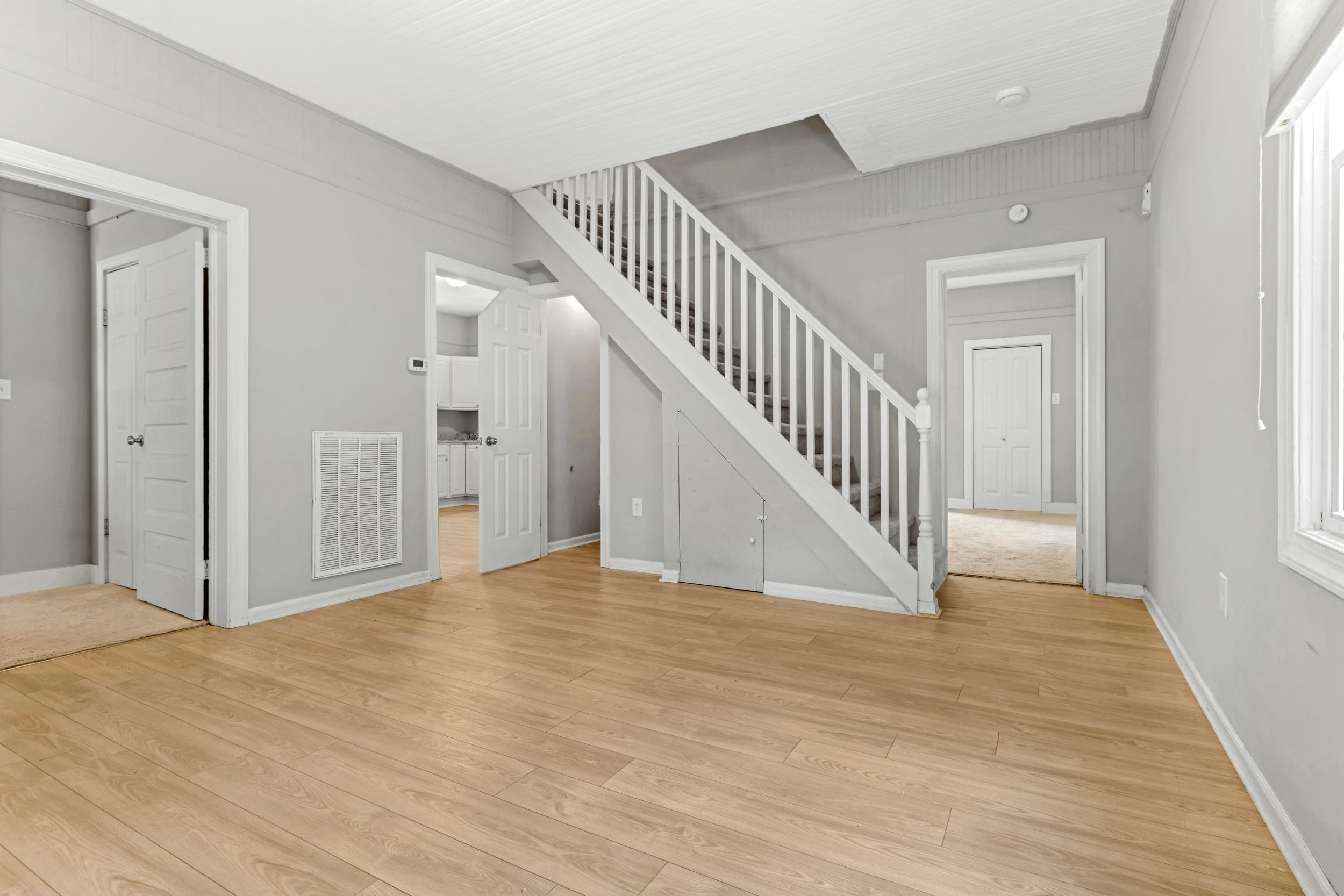 472 Sloan Street Spartanburg, SC 29303 - Photo 5 of 32