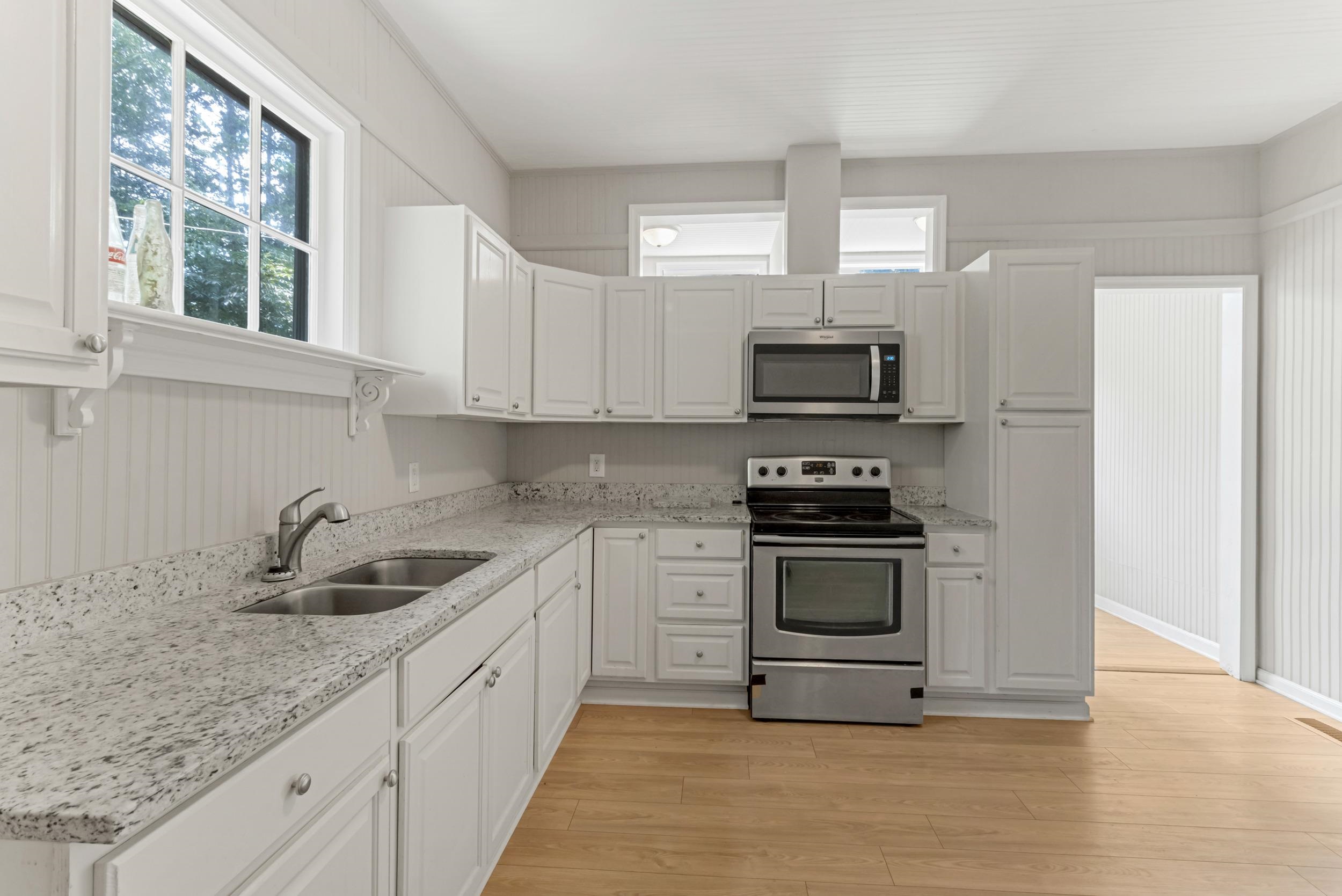 472 Sloan Street Spartanburg, SC 29303 - Photo 6 of 32