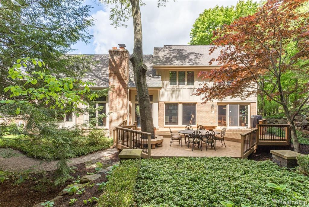 45 Vaughan-Ridge Road Bloomfield Hills, MI 48304 - Photo 3 of 45