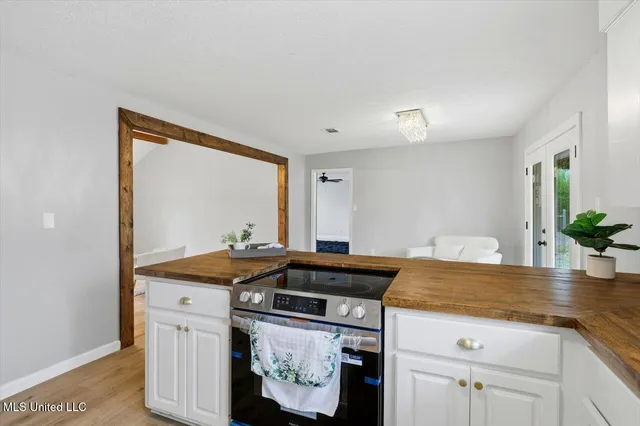 $225,800 | 2339 North Pine Lea Drive, Jackson, MS 39209