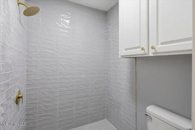 $225,800 | 2339 North Pine Lea Drive, Jackson, MS 39209