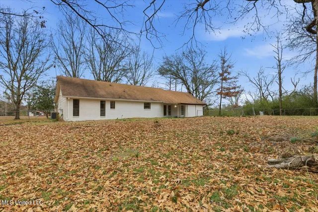 $225,800 | 2339 North Pine Lea Drive, Jackson, MS 39209