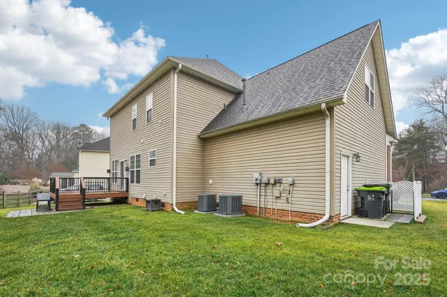 $570,000 | 7663 Woodcrest Drive, Stanley, NC 28164