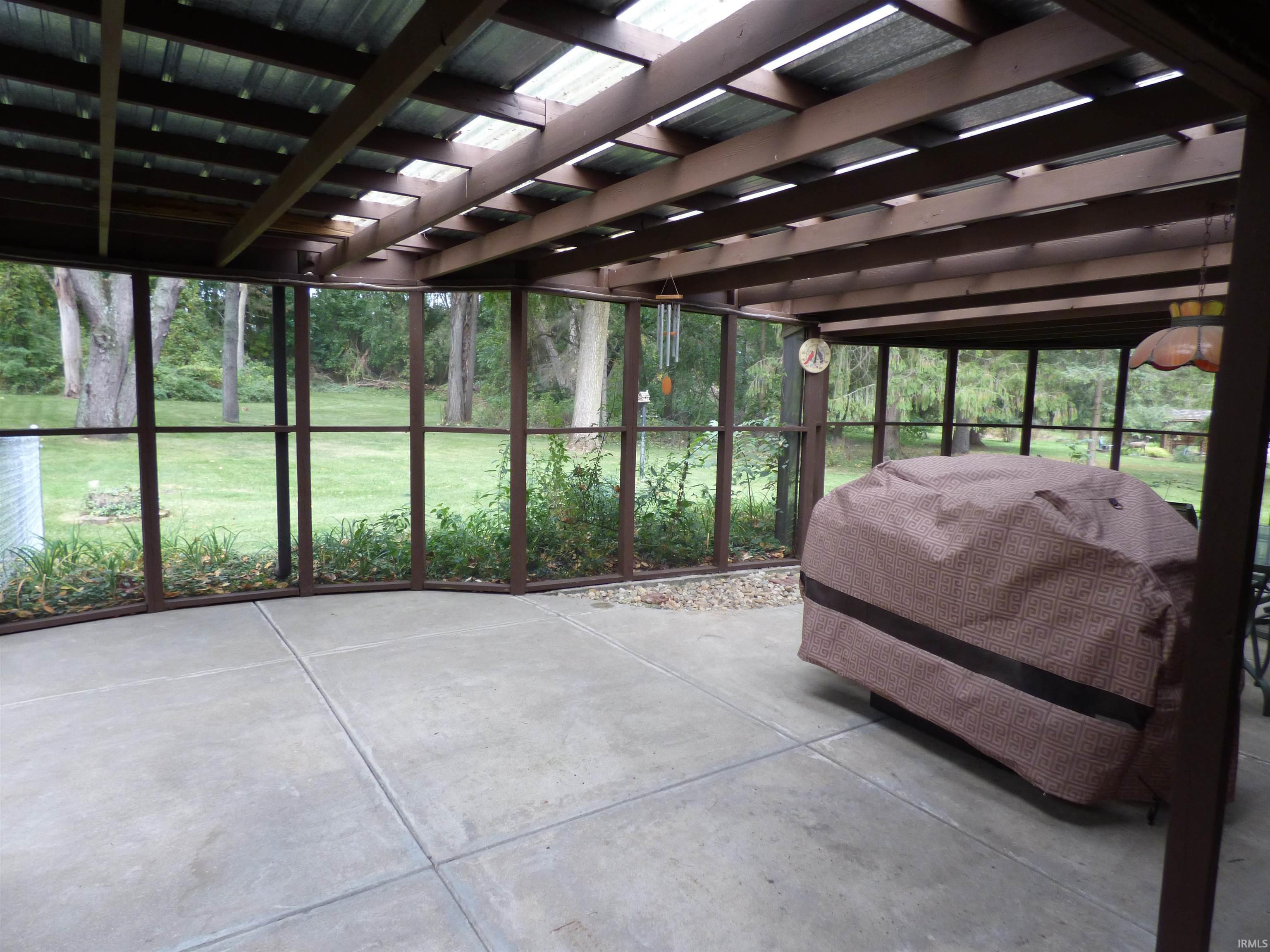 2731 Locust Road South Bend, IN 46614 - Photo 15 of 36 Gallery Image 15