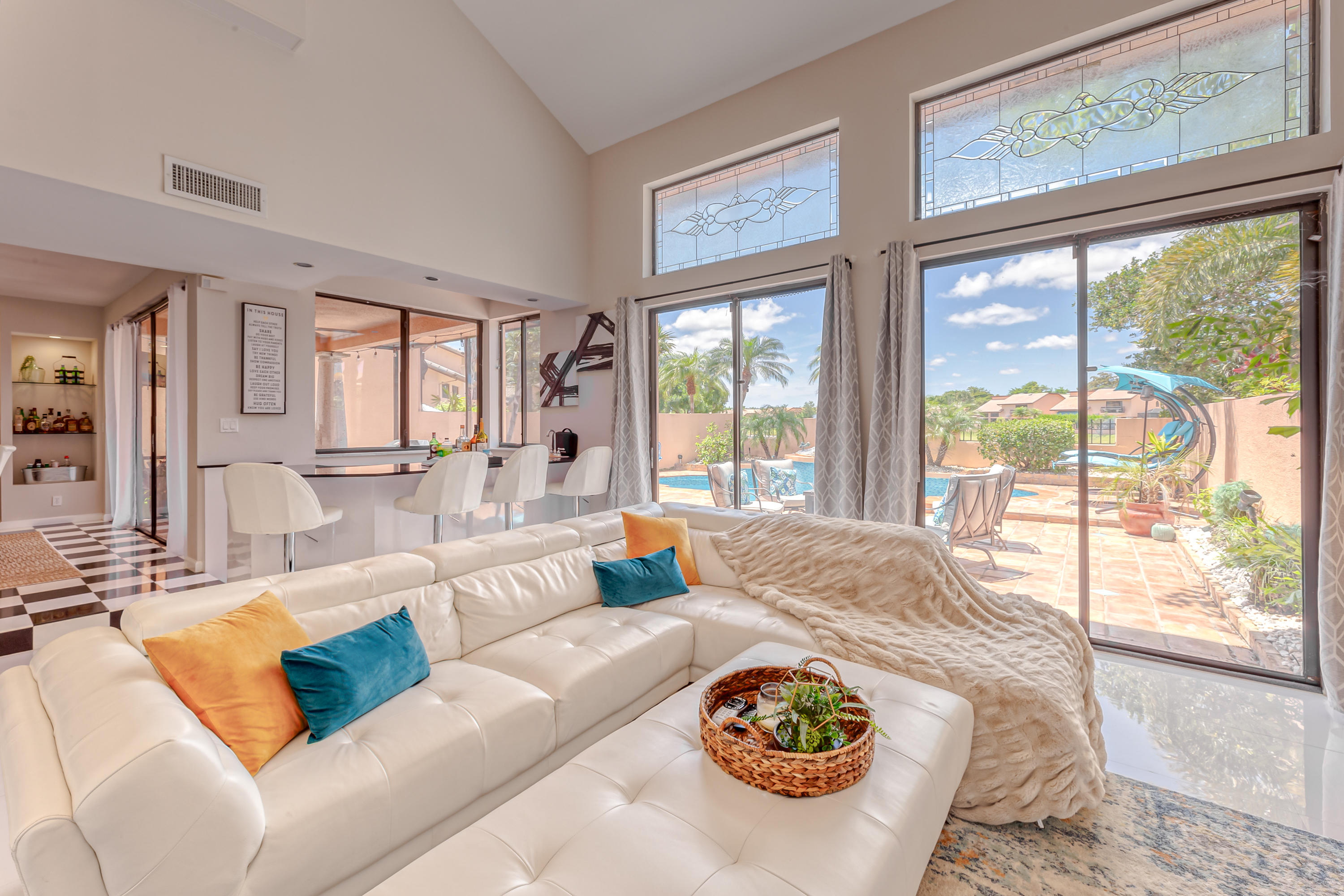 6483 Via Benita Boca Raton, FL 33433 - Photo 22 of 53 Living room