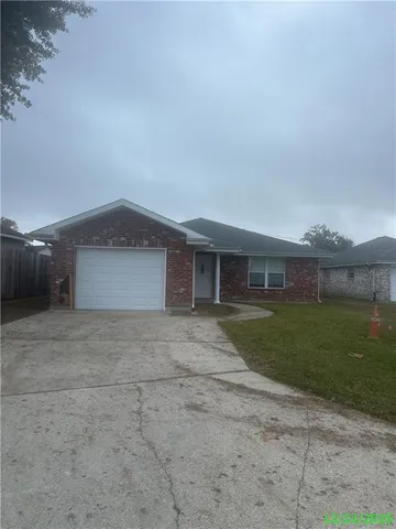 $1,900 | 60 Dianne Drive, St. Rose, LA 70087
