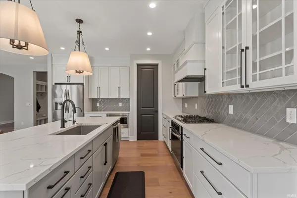 $749,900 | 18071 Abington Court, South Bend, IN 46637