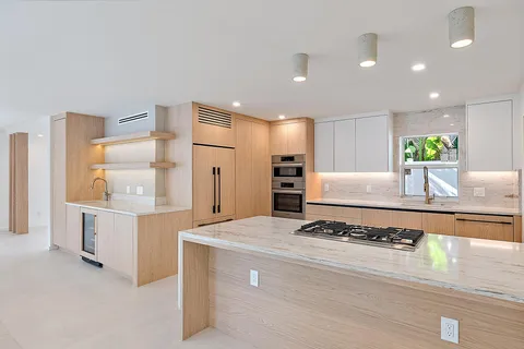 $1,849,000 | 107 Sandal Lane, Unit 2, Palm Beach Shores, FL 33404