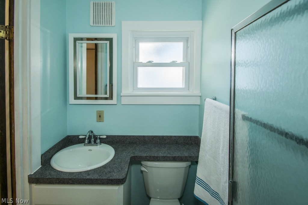 3690 West Park Road Cleveland, OH 44111 - Photo 18 of 25 Gallery Image 18