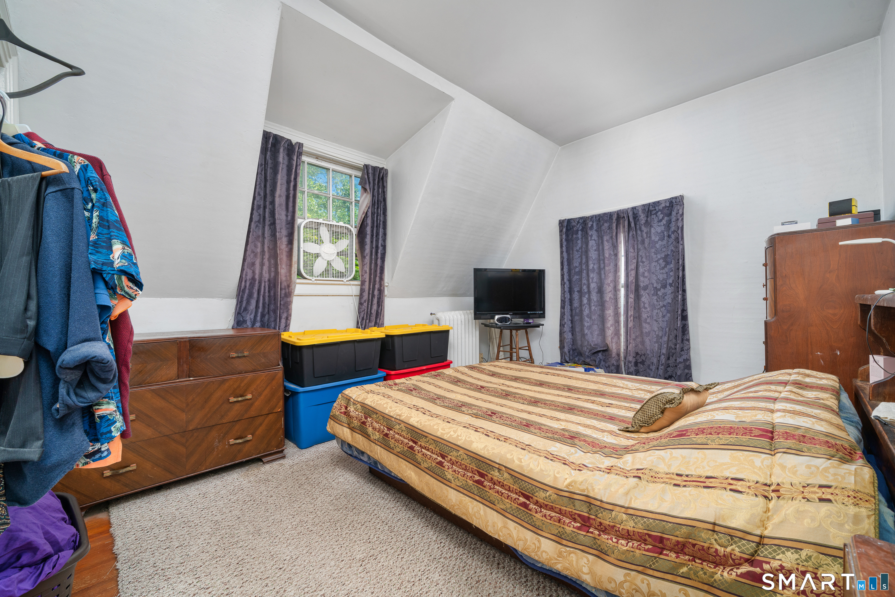 29 South Main Street Windsor Locks, CT 06096 - Photo 28 of 34 Room 2, being used as a bedroom, this faces West and is on front of the house