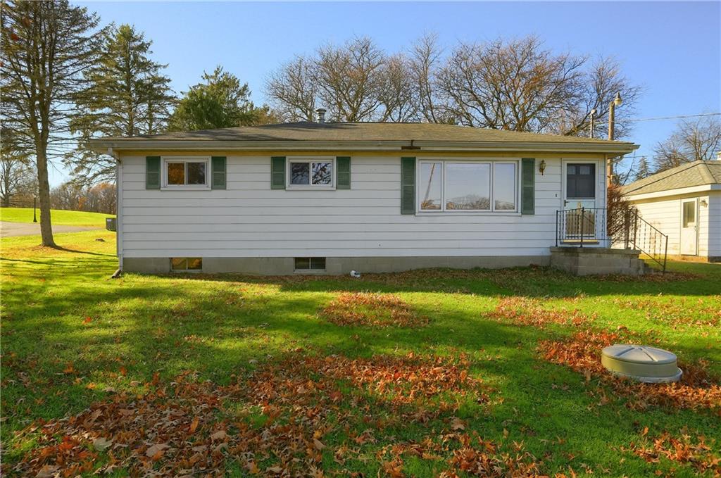 335 McCaslin Road New Castle, PA 16101 - Photo 2 of 31 a view of a house with a yard