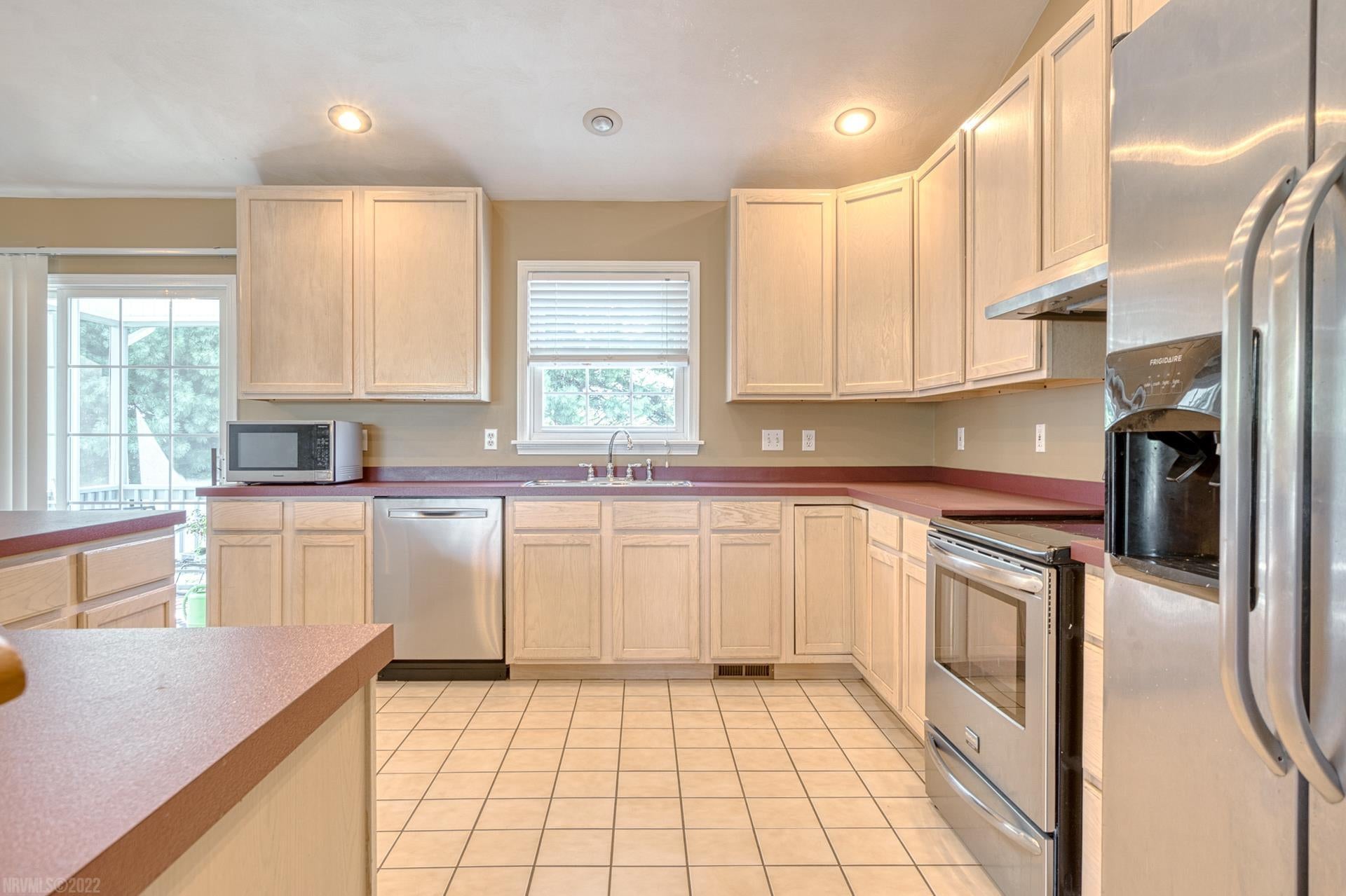 2007 Peppers Ferry Road Pulaski, VA 24301 - Photo 16 of 35 Gallery Image 16