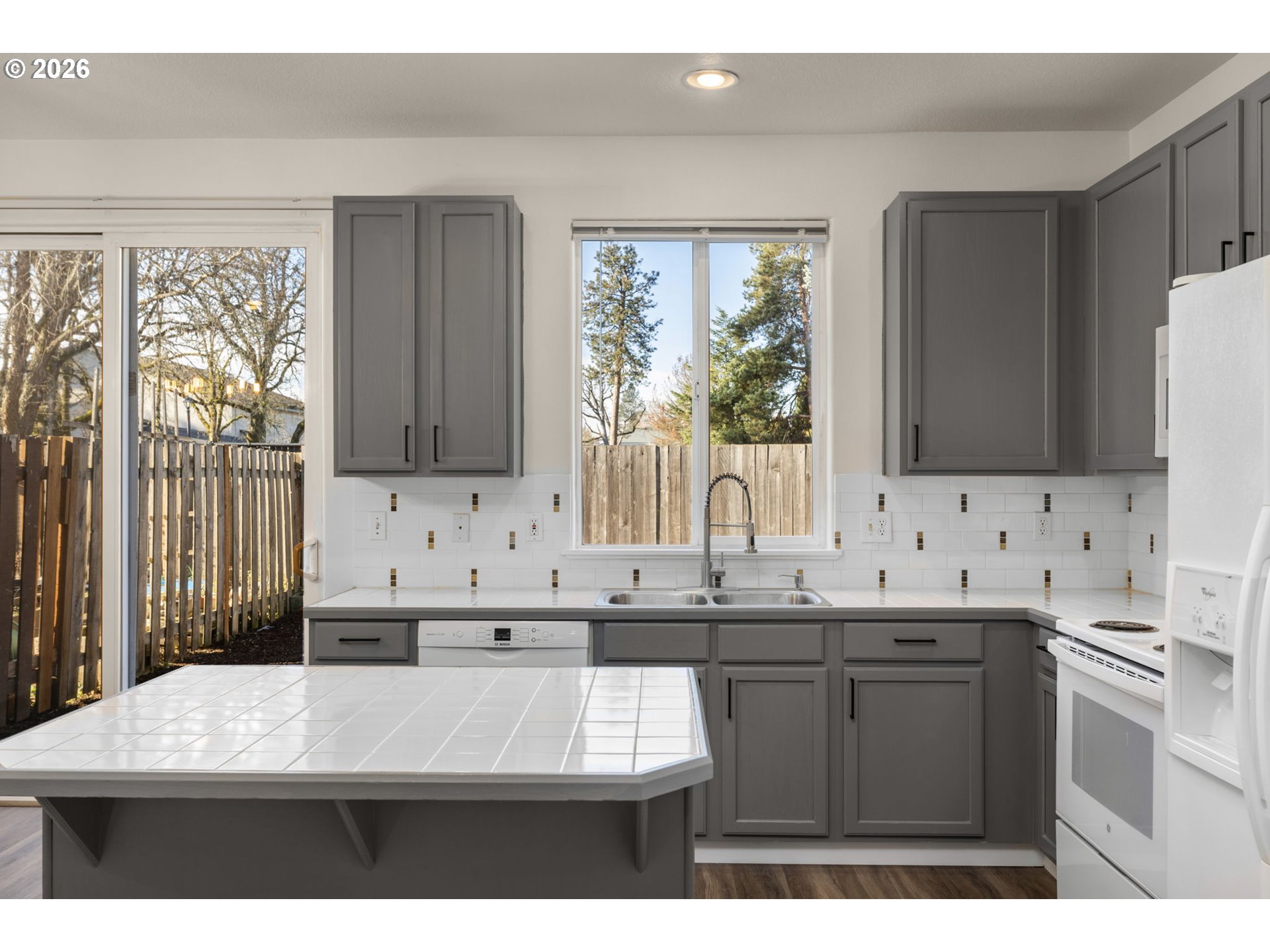 3273 Southwest 179th Terrace Beaverton, OR 97003 - Photo 9 of 32