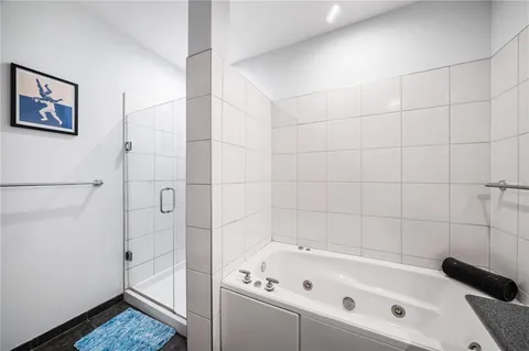 $314,000 | 805 Peachtree Street Northeast, Unit 318, Atlanta, GA 30308