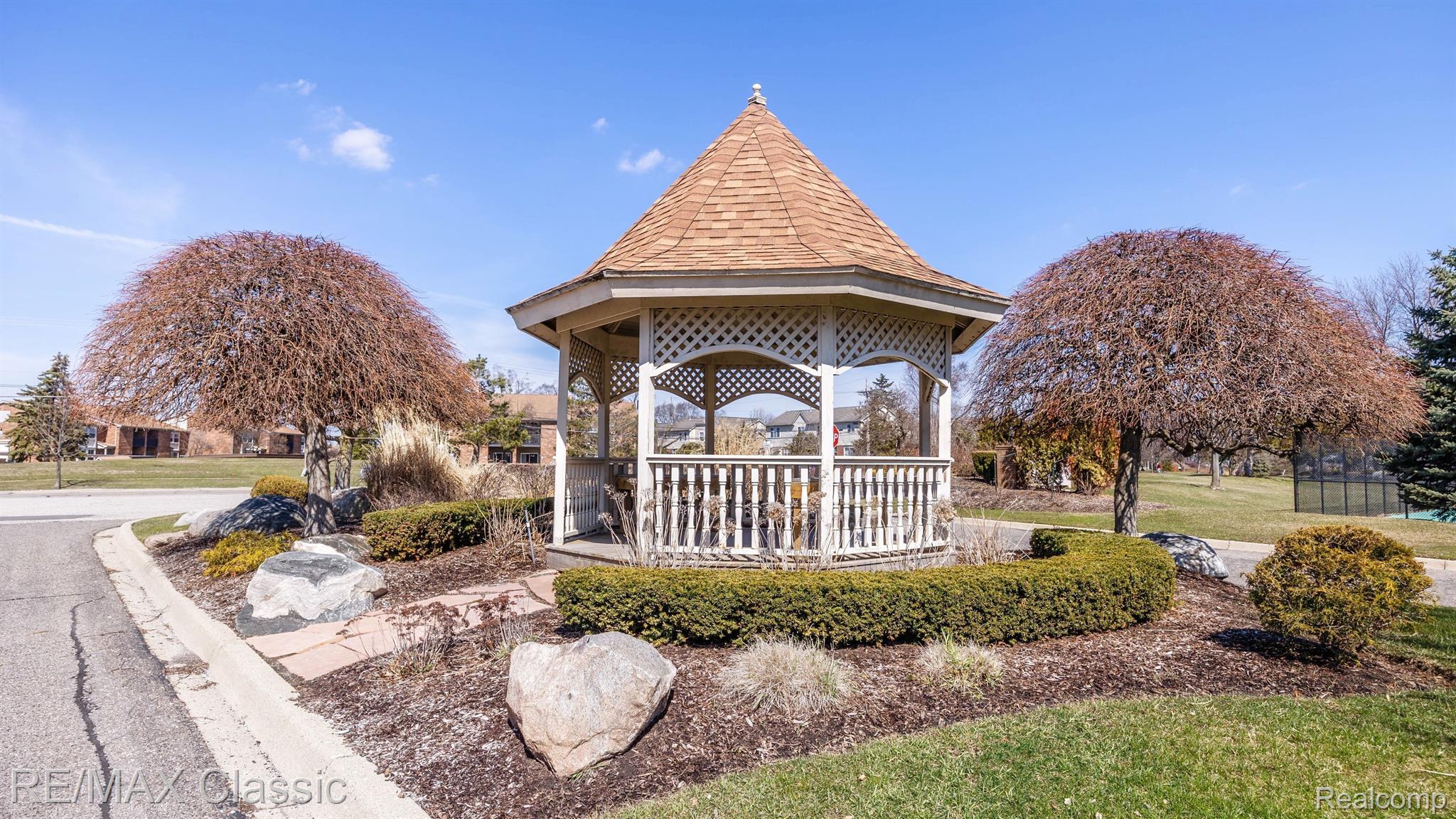 22158 Edgewater Novi, MI 48375 - Photo 49 of 60 Gazebo