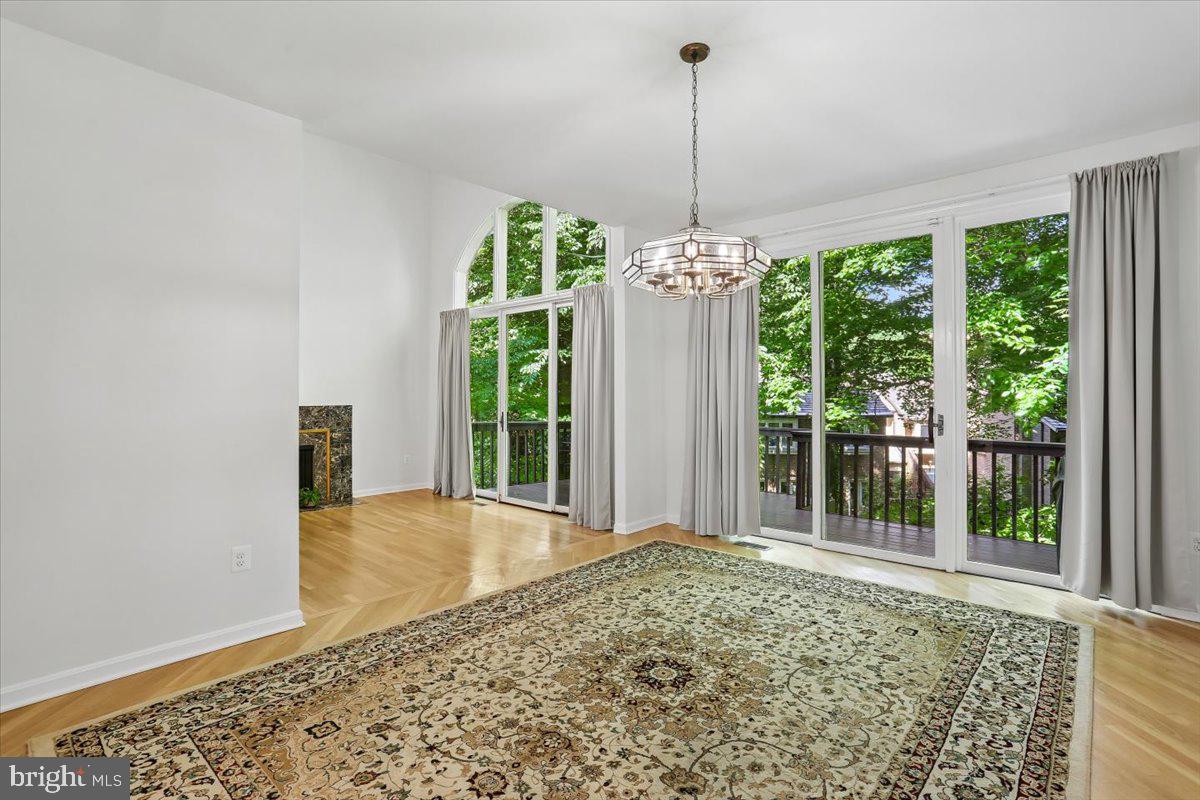 6113 Goldtree Way Bethesda, MD 20817 - Photo 13 of 75