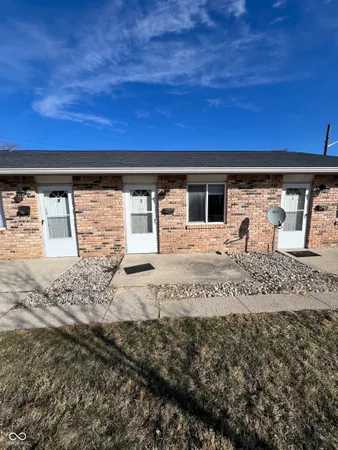 $795 | 322 North Clark Street, Unit 2, Lebanon, IN 46052