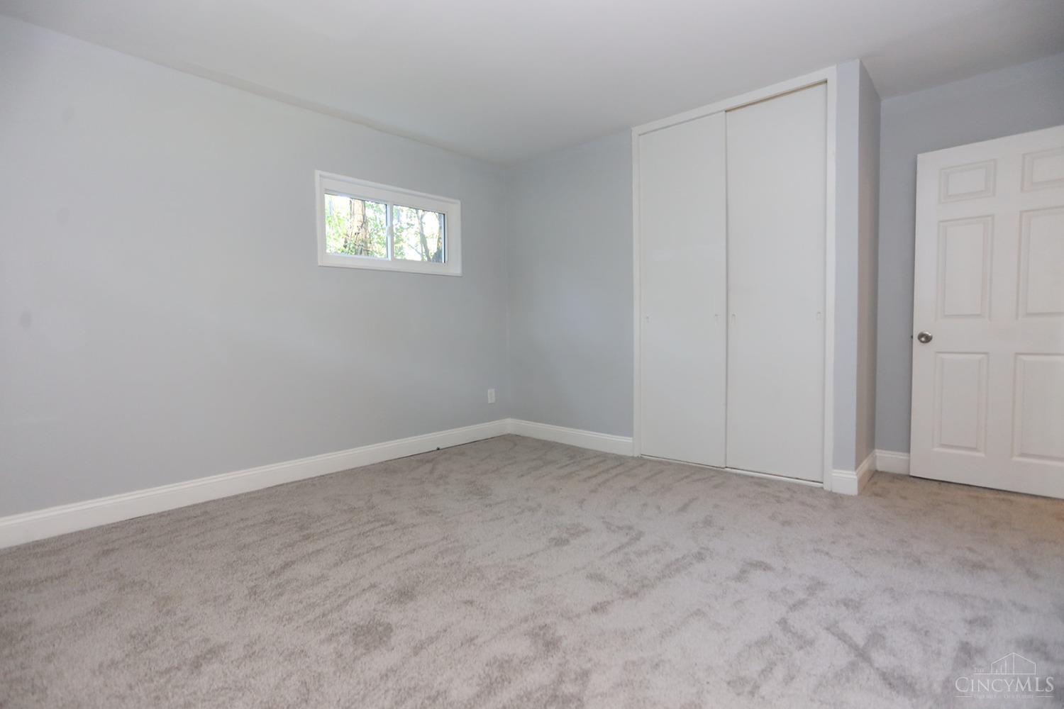 8939 Daly Road Cincinnati, OH 45231 - Photo 15 of 26