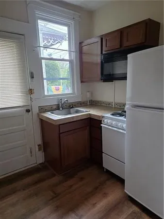 $1,300 | 711 General Pershing Street, Unit A, New Orleans, LA 70115