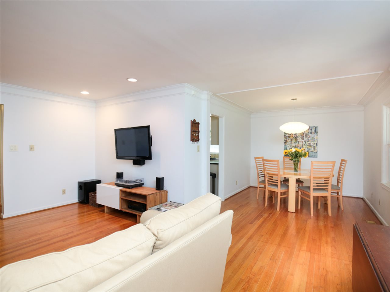 312 Glen Valley Road Raleigh, NC 27609 - Photo 11 of 25 Family Room