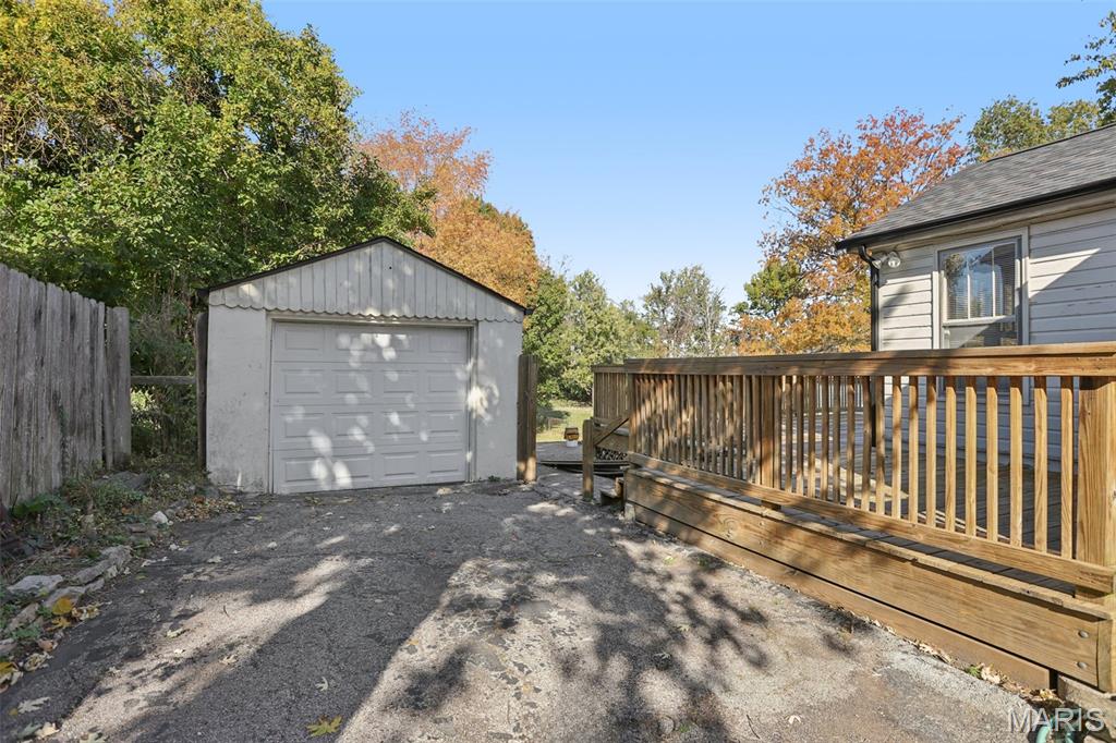 4519 Ringer Road St. Louis, MO 63129 - Photo 27 of 30 Gallery Image 27
