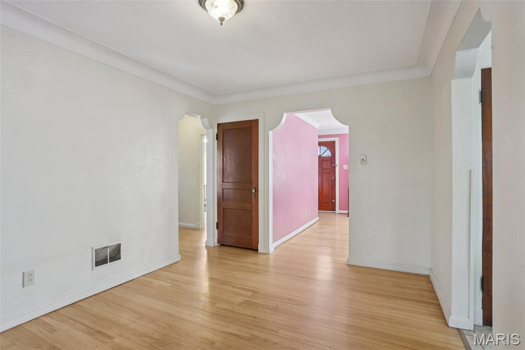 4519 Ringer Road St. Louis, MO 63129 - Photo 10 of 30 Gallery Image 10