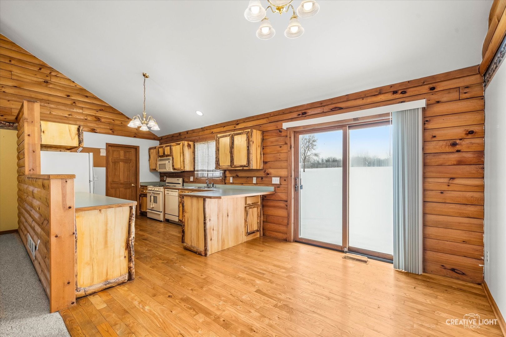 122 Belle Rive Drive Millington, IL 60537 - Photo 12 of 31 a view of kitchen with furniture and refrigerator