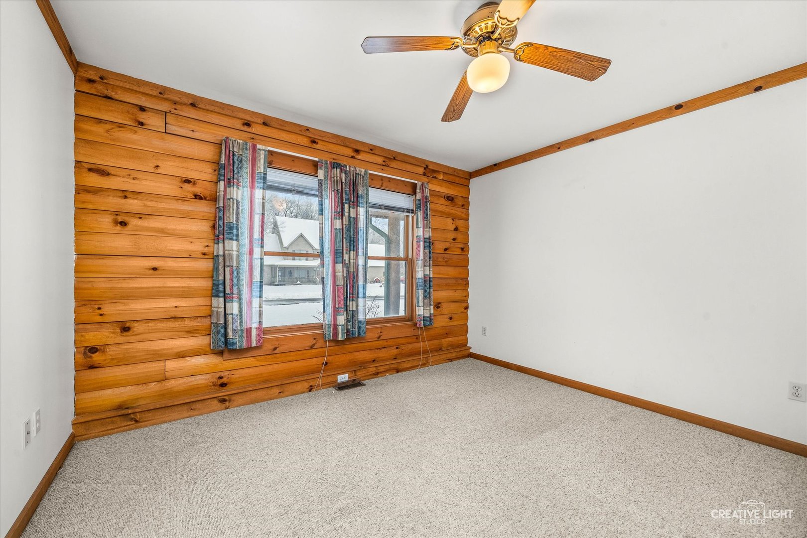 122 Belle Rive Drive Millington, IL 60537 - Photo 23 of 31 a view of an empty room with a window